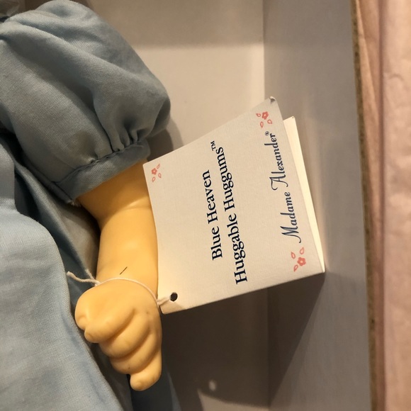 Blue Heaven Madame Alexander Huggums Doll - Picture 3 of 8